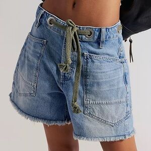FREE PEOPLE Moxie Barrel Shorts, Size 27